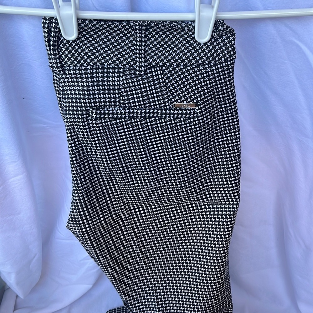 Shark tooth black and white Sz 8P